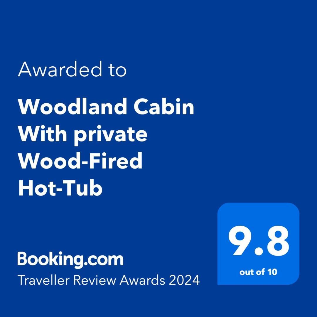 Woodland Cabin With Private Wood-Fired Hot-Tub Villa ฟาร์แนม ภายนอก รูปภาพ